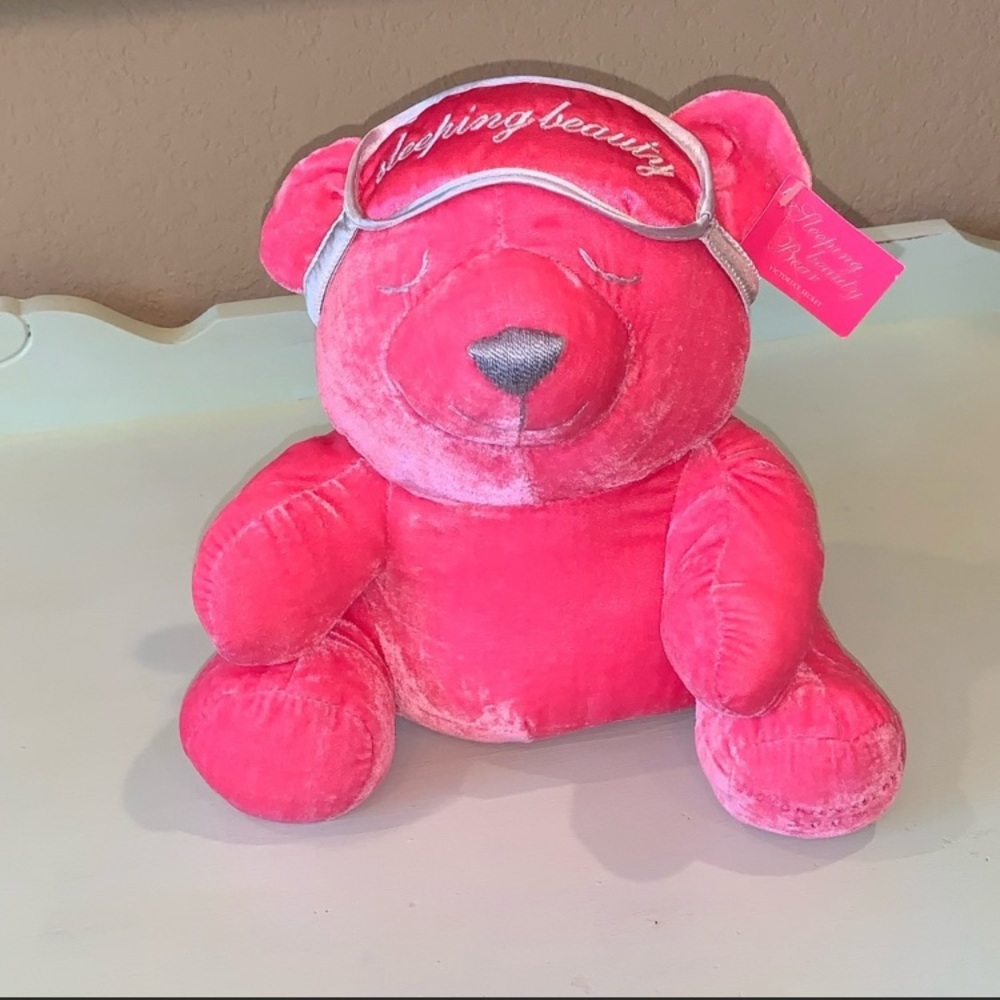 Victoria’s Secret limited edition bear